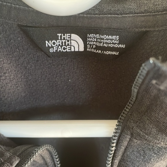 Men’s north face gray 3/4 zip pull over in size small - Picture 2 of 5